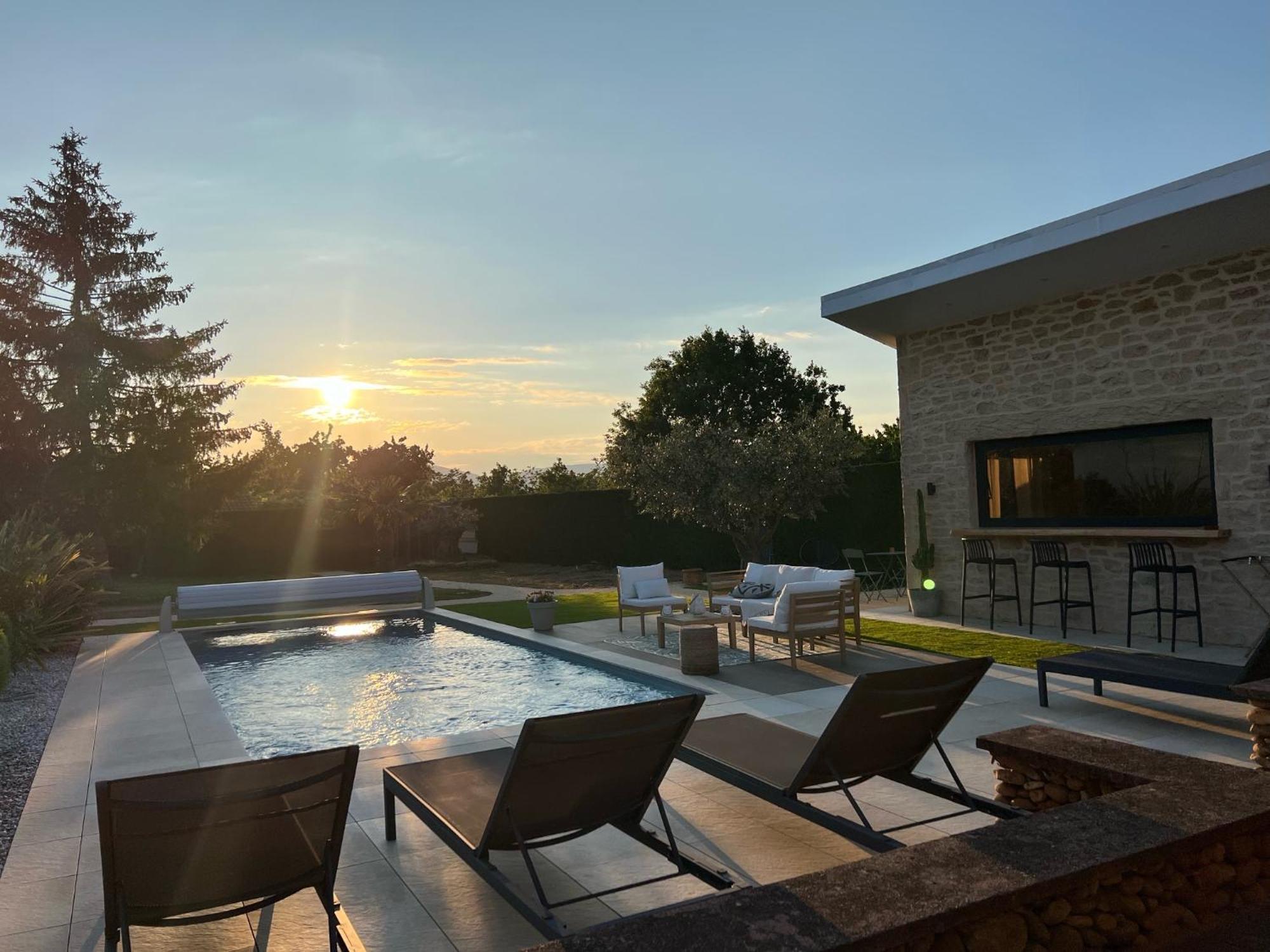 Hotel La Parenthese Auberives-sur-Vareze Exterior foto